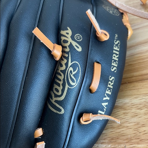 Rawlings Black and Brown Baseball Glove - Picture 13 of 15